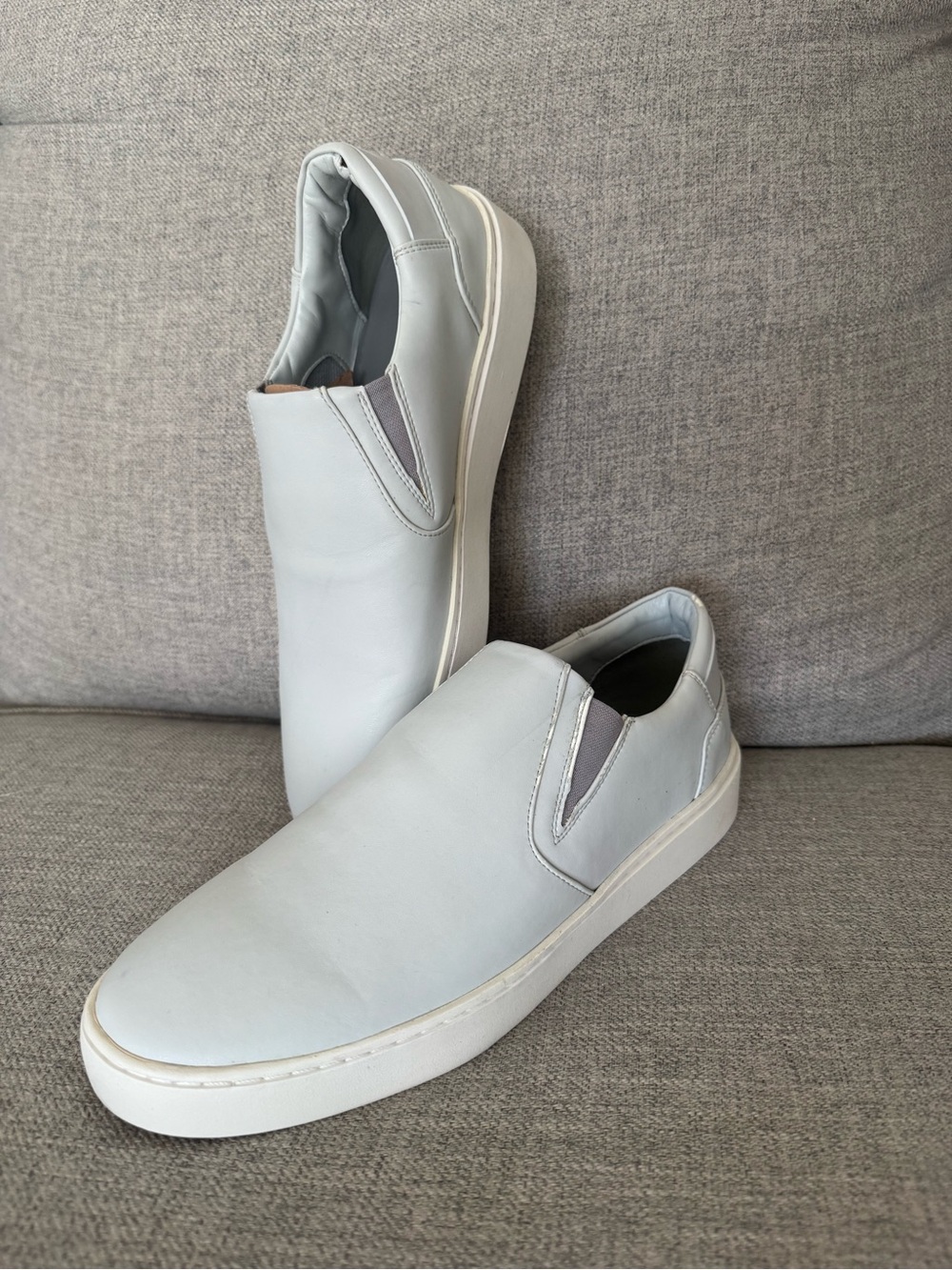 Thousand Fell Slip On Sneakers – Men’s Size 10.5